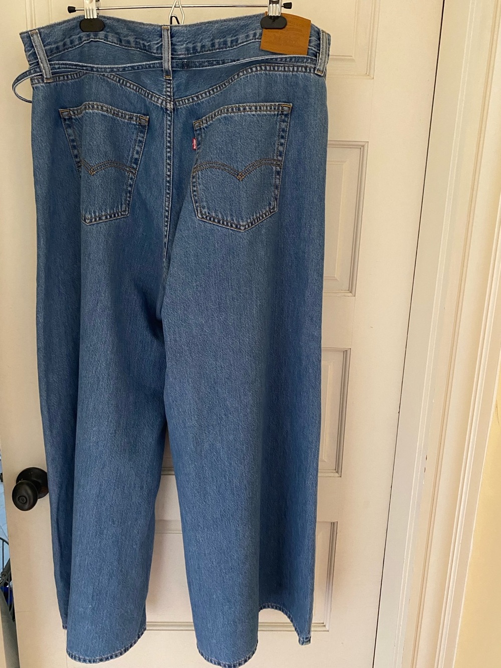 Levi’s Premium XL Superwide Leg Medium Wash Jean with Tie Waist Size 33 - Picture 13 of 16